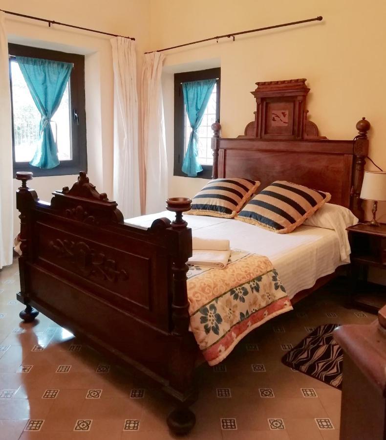 Hostal Rural Mas Blanc San Martín de Centellas Exteriör bild